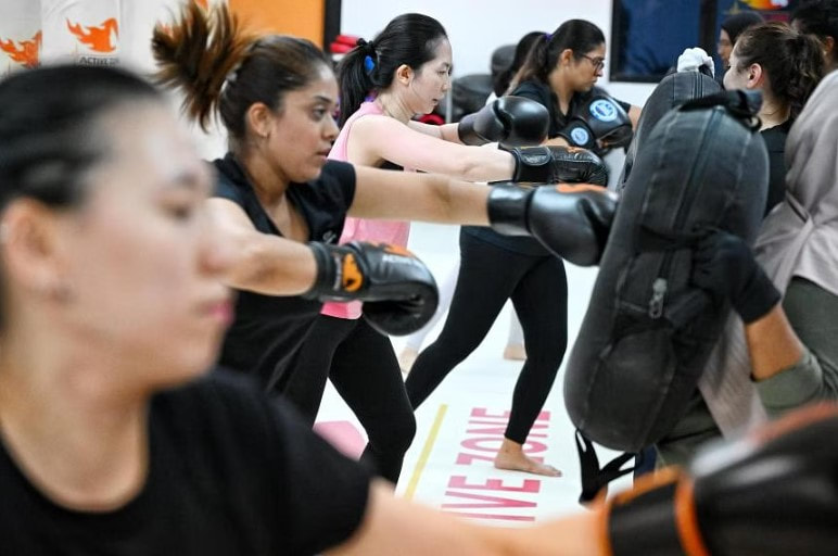 women kickboxing in singapore